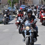 Десетки Дядо Коледовци и Снежанки на мотор превземат Пловдив