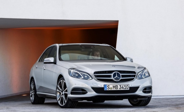 Daimler благодари на работниците си с по 5000 евро