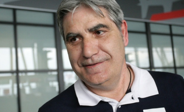 Плачи подаде оставка