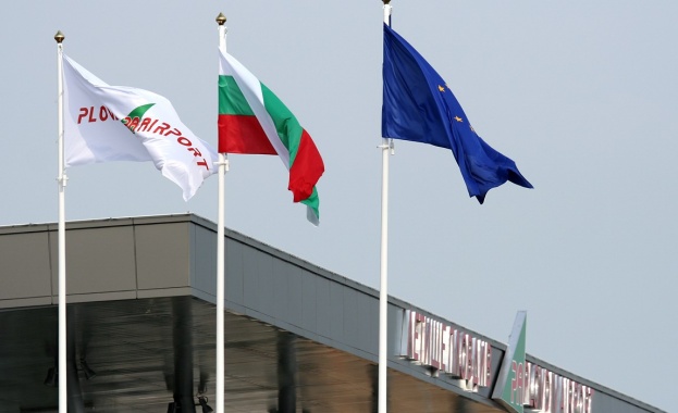 Във връзка с необходимостта от осъществяване на обществен превоз на