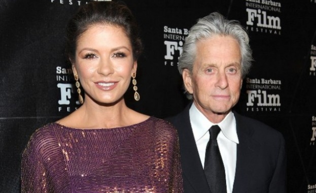 Окончателно: Дъглас и Зита-Джоунс се развеждат