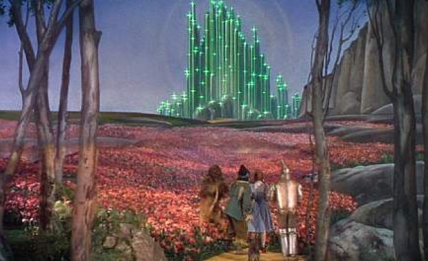 Как говориш, след като нямаш мозък?- попита Дороти. -Не знам-каза Плашилото-но тези...