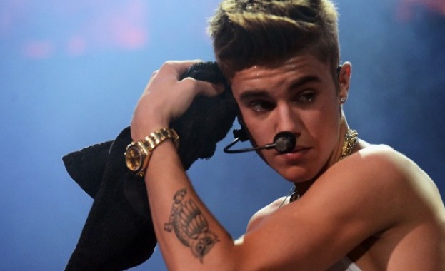 Бийбър остави феновете си пред празна сцена 