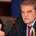 Орешарски, БСП активисти и съпругите им източват областна дирекция “Земеделие” във Варна