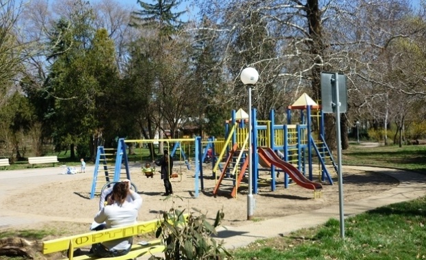 Детските площадки в Силистра са опасни