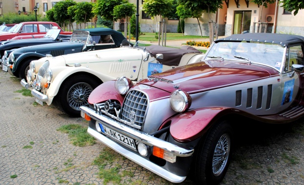 Сливен -домакин на 13-ия ретропарад с коли от 20-те и 30-те години