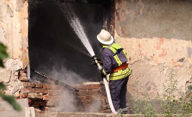 Пожар горя в къща в София 