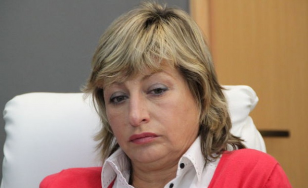 Любовен роман е екзистенциален роман за кризата на средната възраст