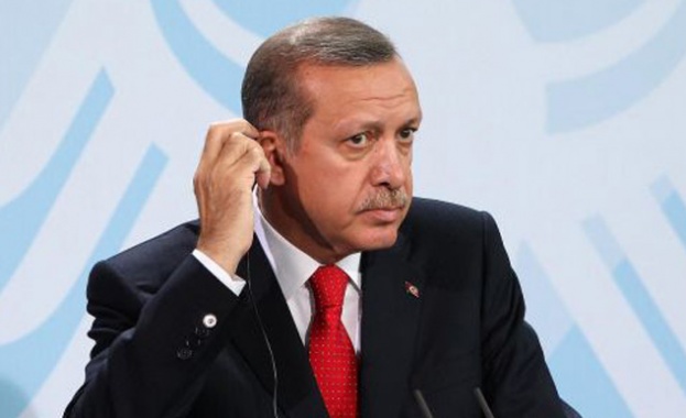 Ердоган: Турция изоставя защитата и преминава в атака срещу тероризма  