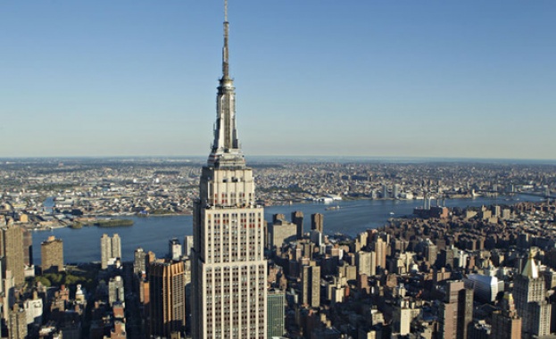 Полицейското управление в Ню Йорк евакуира Емпайър Стейт Билдинг след