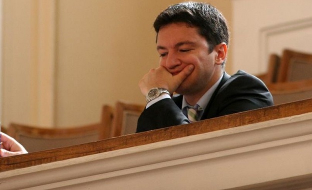 Вигенин поиска тежко наказание за Страхил Ангелов