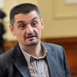 Кирил Добрев за Мая Манолова: Тя не мъжко момиче, тя е просто пич