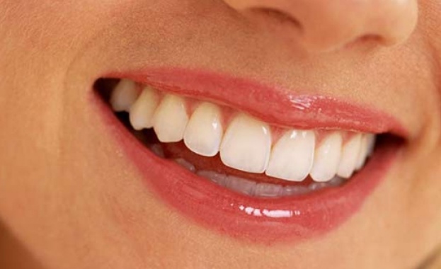 Домашни средства за бели зъби