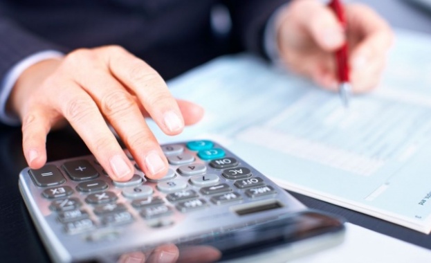 Държавният бюджет за 2017 г. влиза в НС 