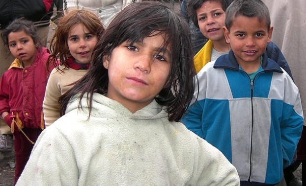 Прокуратурата проверява 20 роми, самонастанили се в селско школо