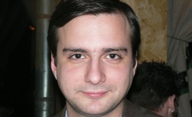 Август не намали градуса на общественото недоволство След бурното политическо