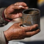 От всички нелепи постъпки на човечеството, нищо не е по-абсурдно от критиката на ситите, подслонените и отоплените към навиците на бедните