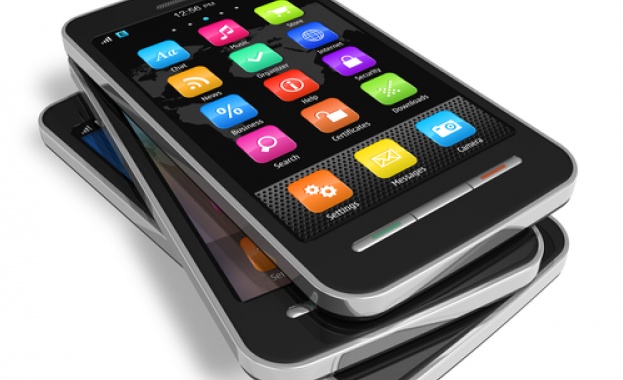 Броят на продадените през 2013 година смартфони надхвърля 1 милиард