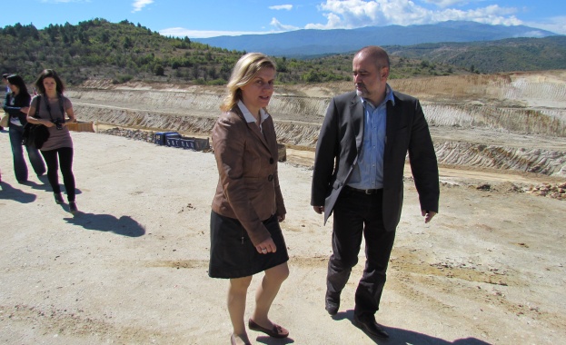 Терзиева проверява строителството на обходния път на Враца