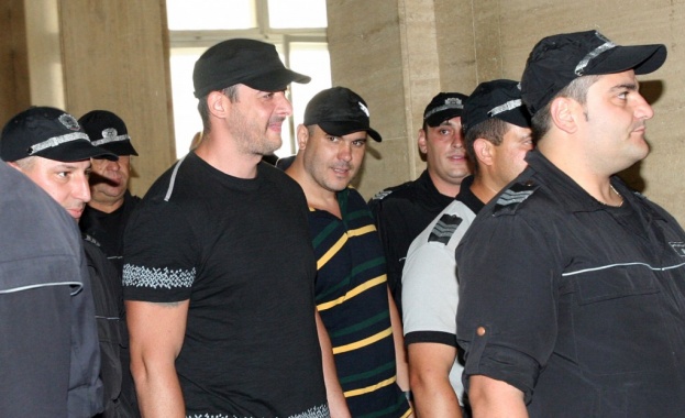 Обвиниха групата на Таки и Исуса