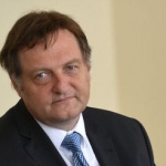 Министър Данов няма отношение към Black Sea Gardens и „Голф Клуб Ибър" 