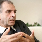 Проф. Ивайло Дичев: Имаше голяма стратегическа грешка с вълната от бежанци