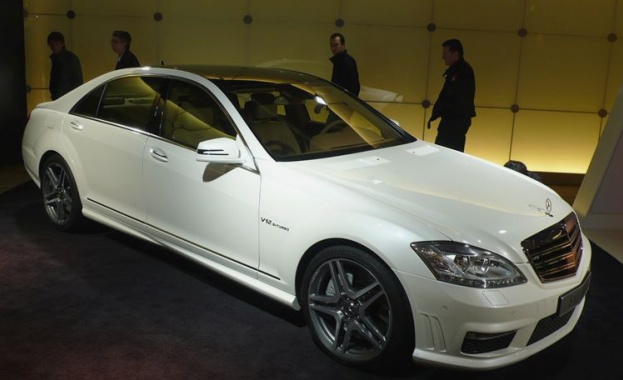 Показват Mercedes S65 AMG през ноември