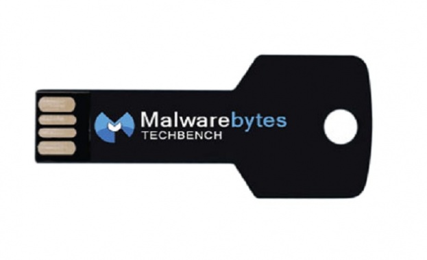 USB стик премахва автоматично вирусите