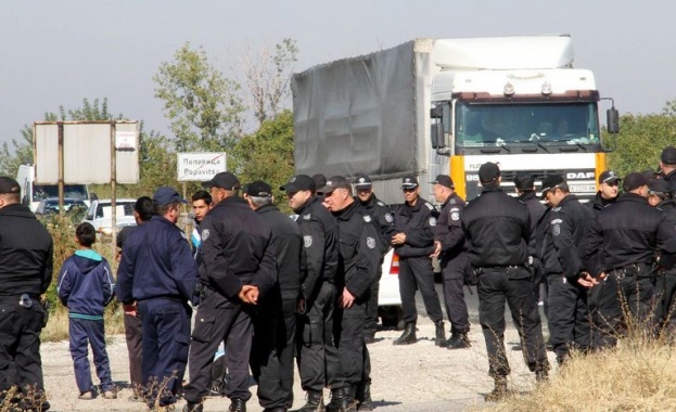 Протестиращи блокираха пътя Поповица-Асеновград