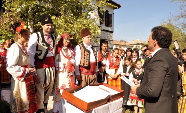 В Златоград честват Делюви празници с възстановка на пазарен ден