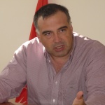 Не говорете за депутатската ваканция, вижте Пеевски какво прави през нея  