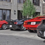 Американец предложи брак с три Ferrari-та
