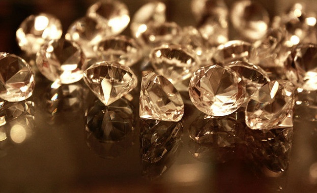 Обраха бижута за 6 млн. долара на метри от „Таймс скуеър”