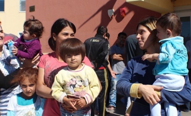 България може спокойно да приеме около 5 000, а в кризисни ситуация - дори към 6 500 бежанци