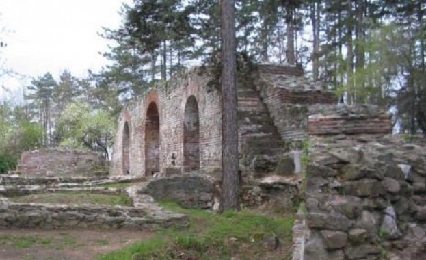 Реставрацията на крепостта „Маркели“ забуксува 