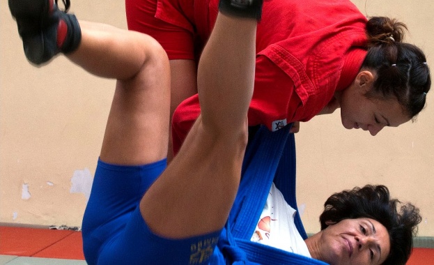 Виолета Генчева е пета на световното по самбо