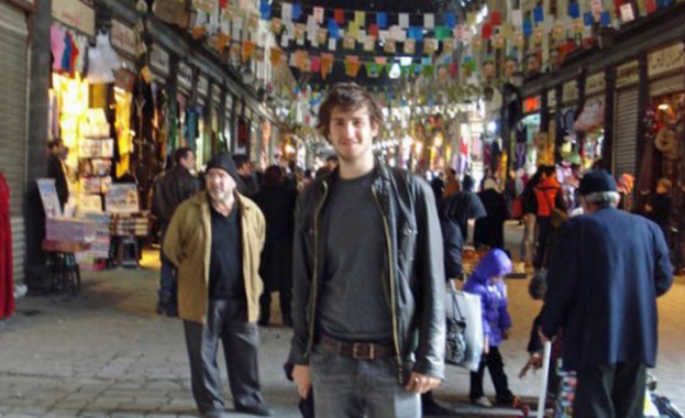 Джеймс Аскуит - едва на 24 години е бил в около 200 страни 