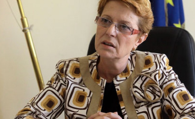 Председателят на ДАЗД организира дискусия „Ранните раждания и защитата на правата на детето“ в Бургас