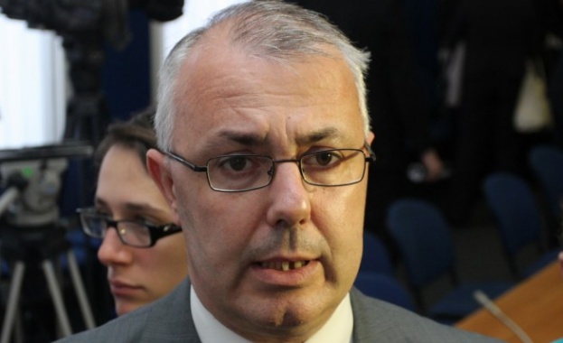 Веселин Вучков: Столът в министерството не е на Цветанов 