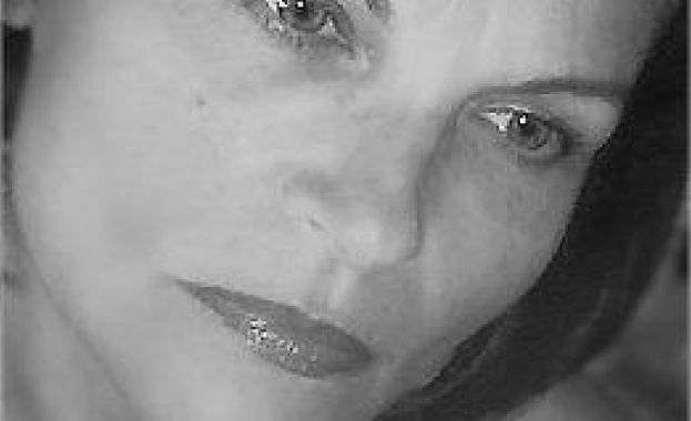 Мая Любенова е първата българка с портфолио от 15 хайку