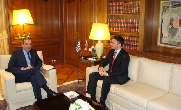 Вигенин: Проблемът с бежанците изисква значителен финансов ресурс