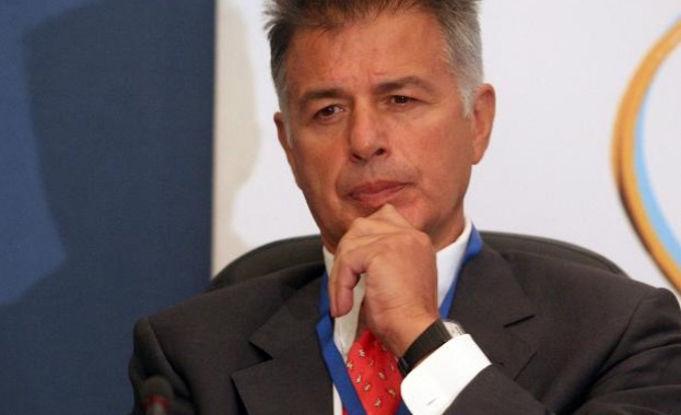 Красимир Дачев: Някой се крие зад Стоичков