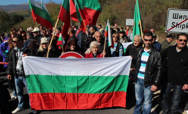 Казанлък готви декларация срещу бежански лагер в града