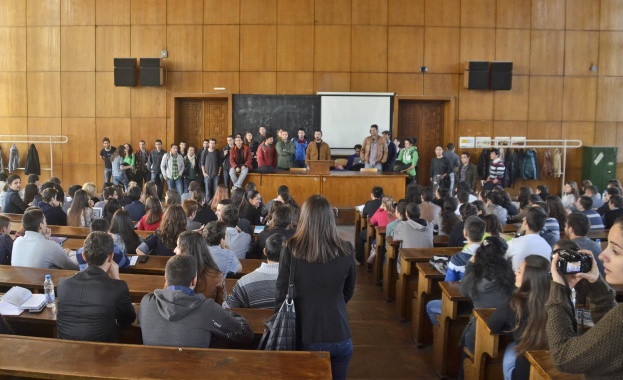 Ректоратът под окупация