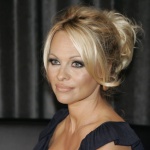 Памела Андерсън иска руско гражданство 