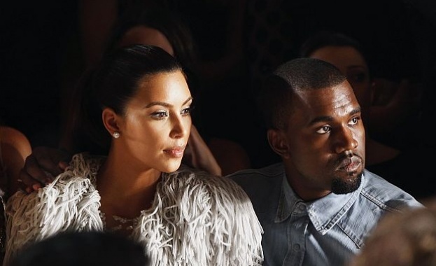 Ким и Кание на коледна картичка