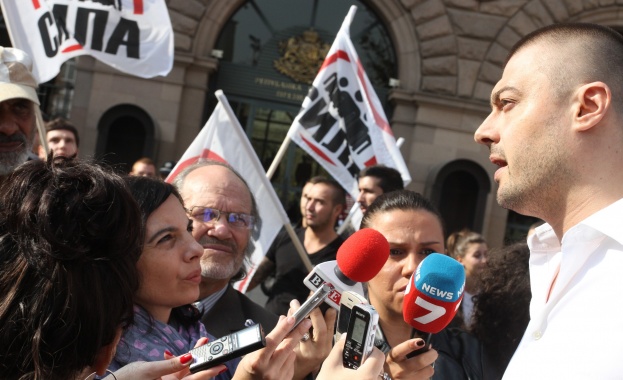 Бареков обеща разтърсващи събития 