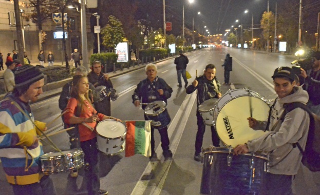 Протестът блокира движението пред Ректората