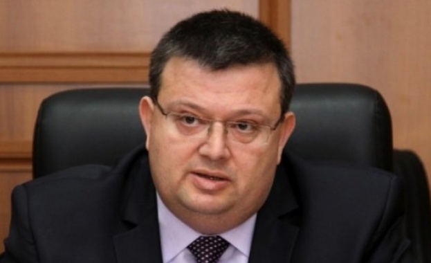 Сотир Цацаров: Отнемането на достъпа ми до класифицирана информация не е поводът да подам оставка