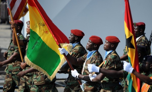Седем малийски войници бяха убити в петък при две атаки